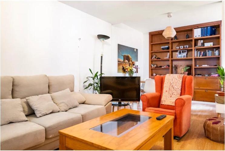 Acogedora Habitacion En Apartamento Compartido Amplio Y Centrico Granada Exterior foto